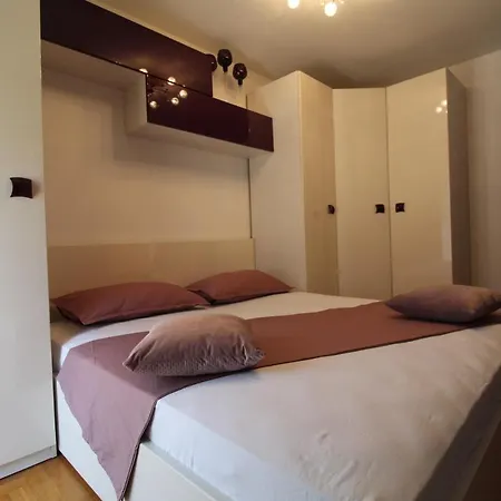 Macadamia With Garage Parking Apartamento Split