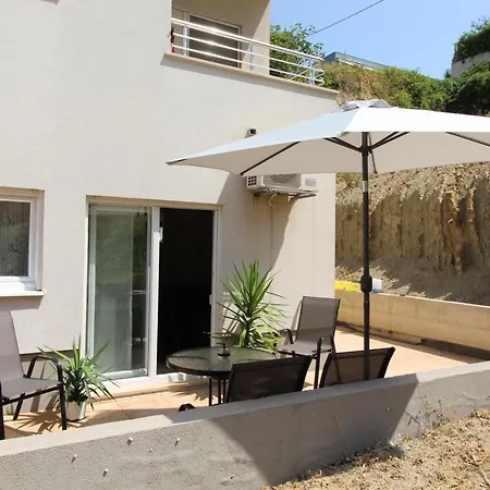 Macadamia With Garage Parking Apartment *