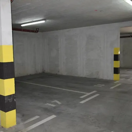 Apartment Macadamia With Garage Parking *